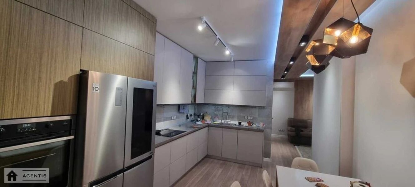 Сдам квартиру 2 комнаты, 78 m², 16 эт./25 этажей. 2, Драгоманова 2, Киев. 