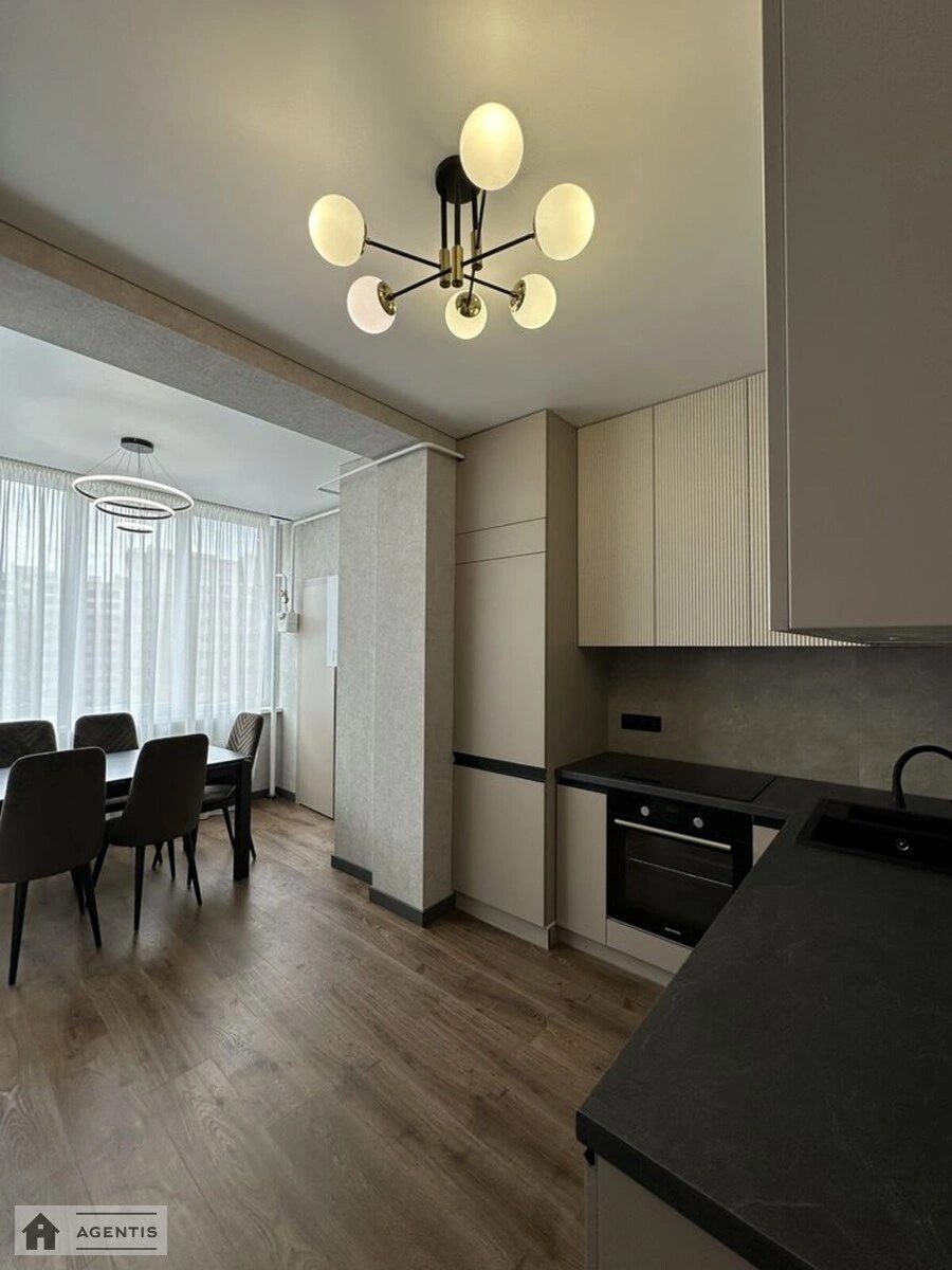 Apartment for rent. 1 room, 39 m², 5th floor/10 floors. 11, Lesi Ukrayinky , Sofiyivska Borshchahivka. 
