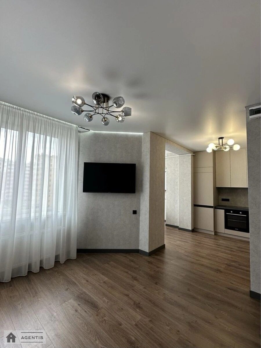 Apartment for rent. 1 room, 39 m², 5th floor/10 floors. 11, Lesi Ukrayinky , Sofiyivska Borshchahivka. 