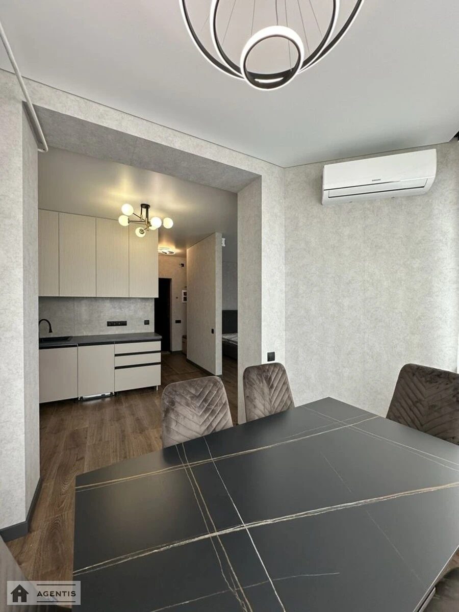 Apartment for rent. 1 room, 39 m², 5th floor/10 floors. 11, Lesi Ukrayinky , Sofiyivska Borshchahivka. 