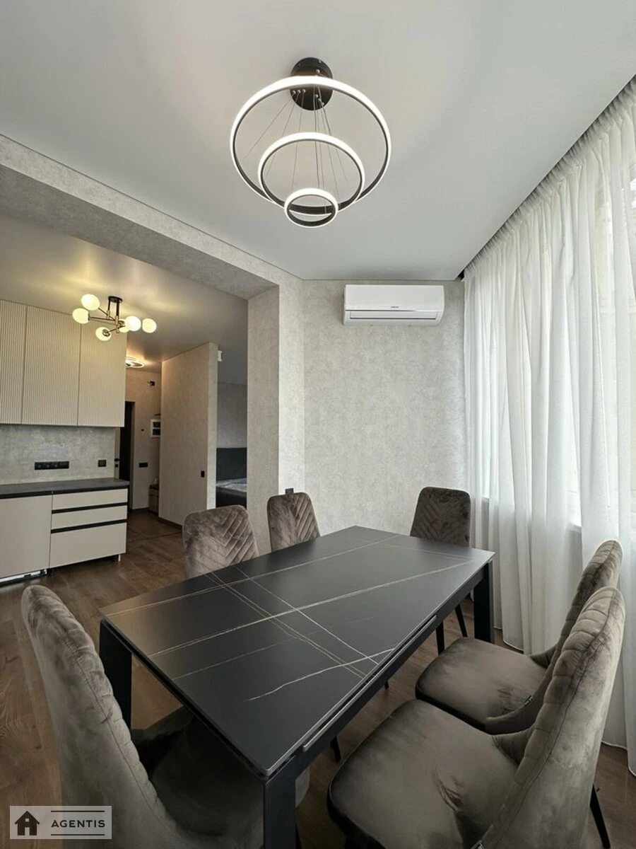 Apartment for rent. 1 room, 39 m², 5th floor/10 floors. 11, Lesi Ukrayinky , Sofiyivska Borshchahivka. 