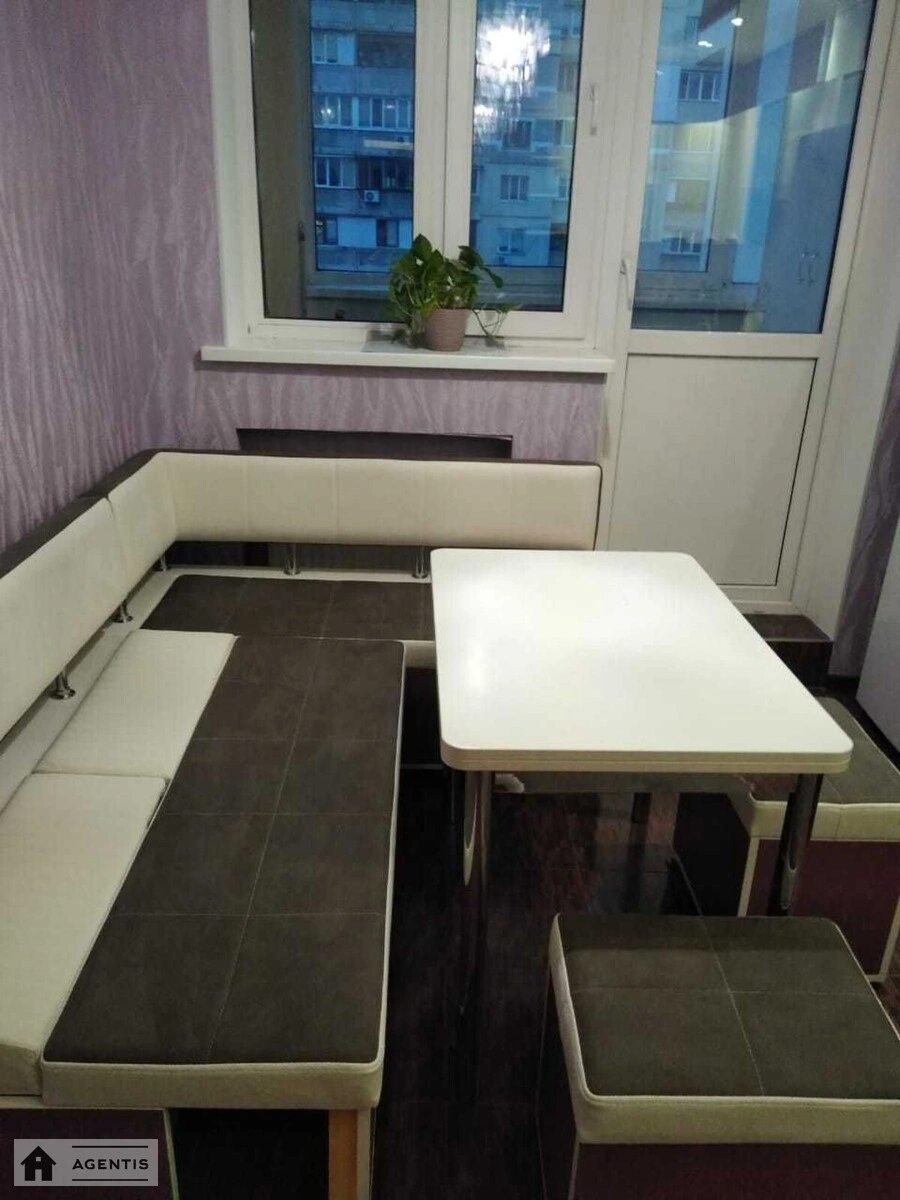 Apartment for rent. 1 room, 50 m², 10th floor/24 floors. 9, Knyazhiy Zaton 9, Kyiv. 