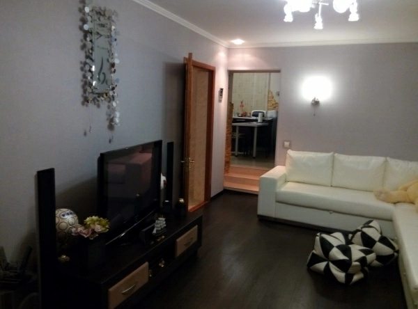 Apartments for sale. 3 rooms, 100 m², 1st floor/2 floors. Ul. Shevchenko, Mykolayiv. 