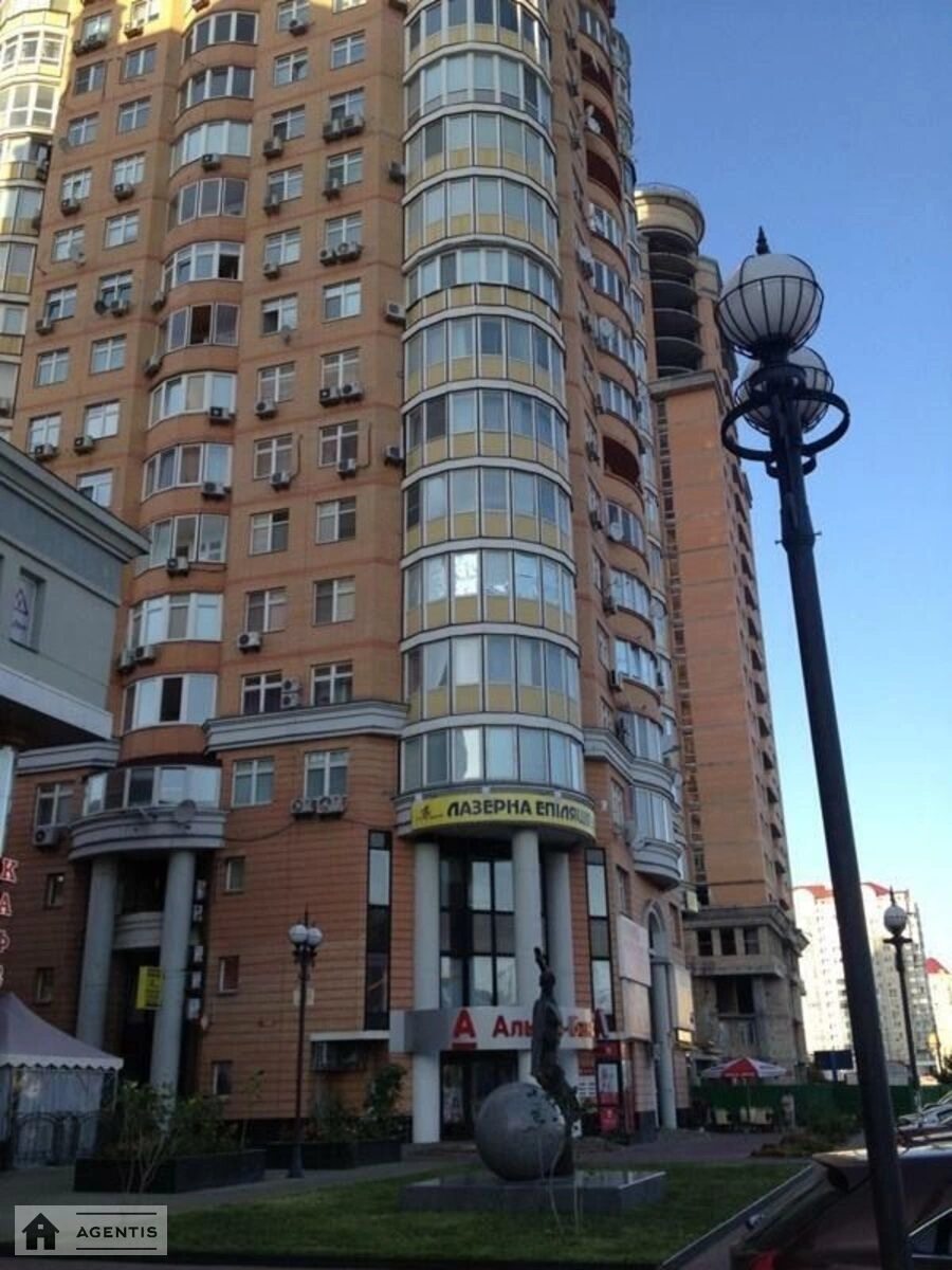 Apartment for rent. 3 rooms, 130 m², 2nd floor/24 floors. 21, Levka Lukyanenka vul. Marshala Tymoshenka, Kyiv. 