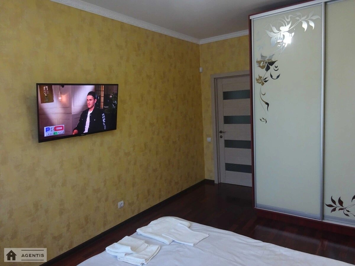 Сдам квартиру. 1 room, 46 m², 5th floor/25 floors. 1, Тбилисский 1, Киев. 