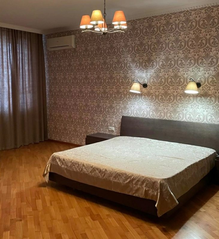 Apartments for sale. 3 rooms, 116 m², 10th floor/17 floors. 33, Shevchenko, Odesa. 