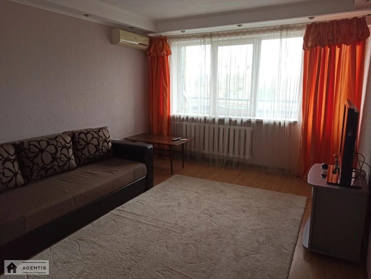 Сдам квартиру. 1 room, 36 m², 11 floor/16 floors. Русановская Набережная, Киев. 
