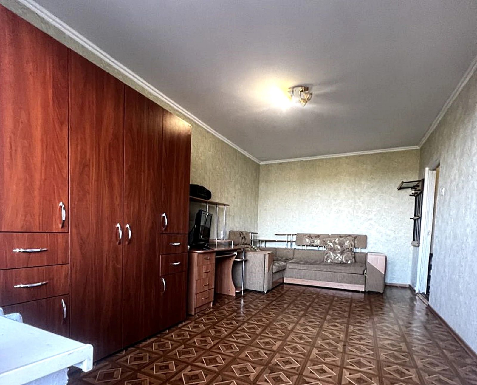 Apartments for sale. 1 room, 34 m², 7th floor/9 floors. 58, Shyshkyna ul., Odesa. 