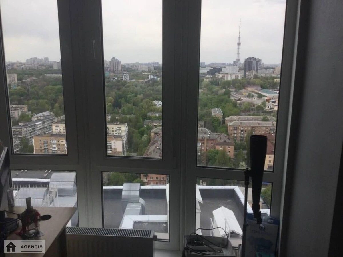 Apartment for rent. 4 rooms, 85 m², 24 floor/24 floors. 2, Kyrylo-Mefodiyivska 2, Kyiv. 