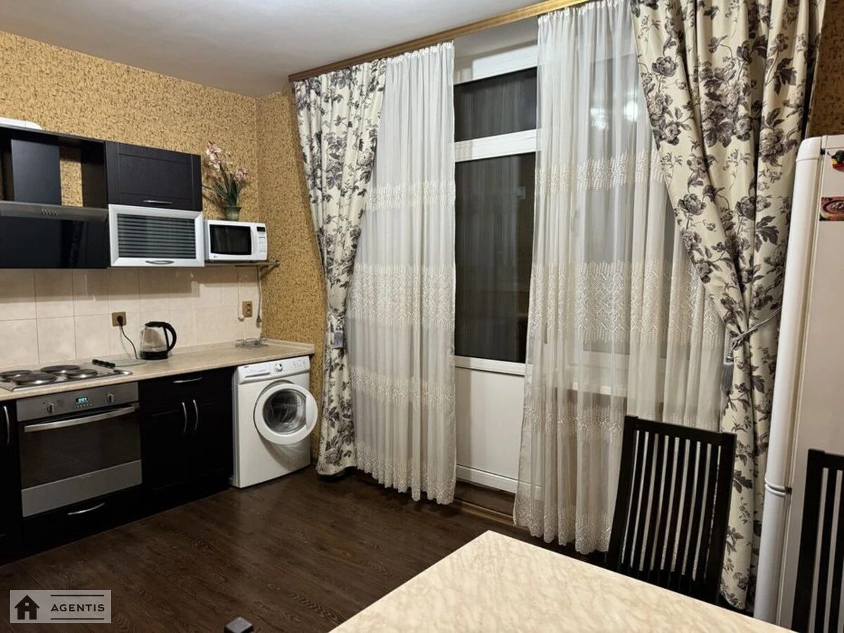 Сдам квартиру. 1 room, 50 m², 18 floor/23 floors. 2, Олени Пчілки вул., Киев. 