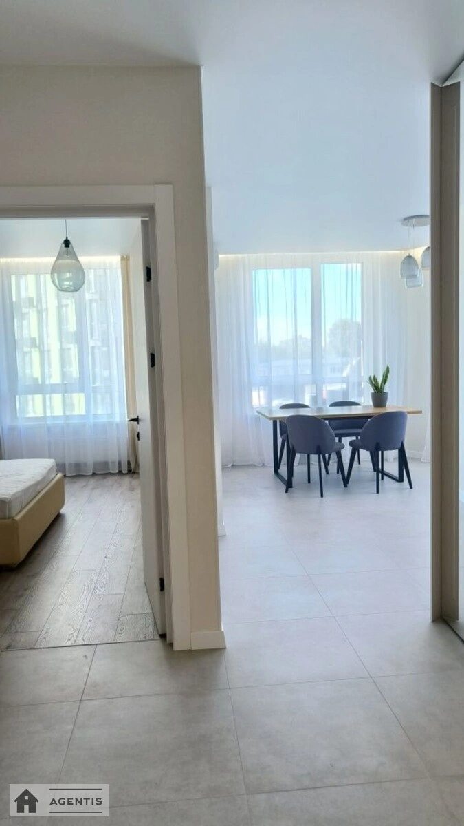 Apartment for rent. 3 rooms, 81 m², 3rd floor/26 floors. Dniprovska embankment, Kyiv. 