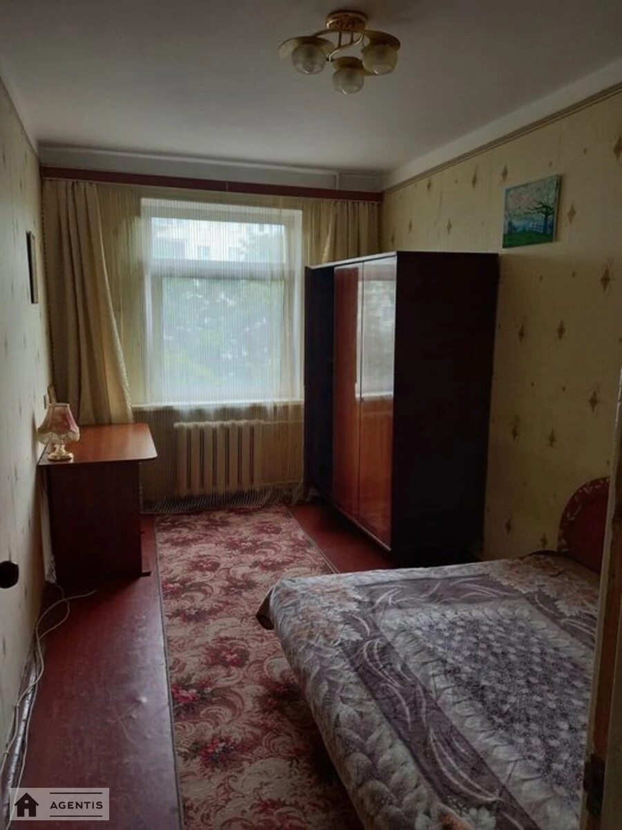Сдам квартиру. 3 rooms, 67 m², 6th floor/9 floors. Генерала Наумова вул., Киев. 