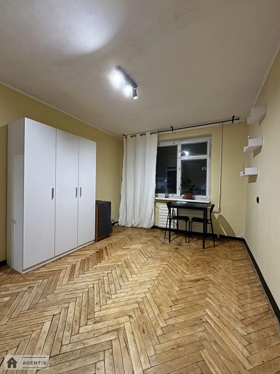 Сдам квартиру. 1 room, 29 m², 3rd floor/9 floors. Івана Виговського вул. (Маршала Гречка), Киев. 