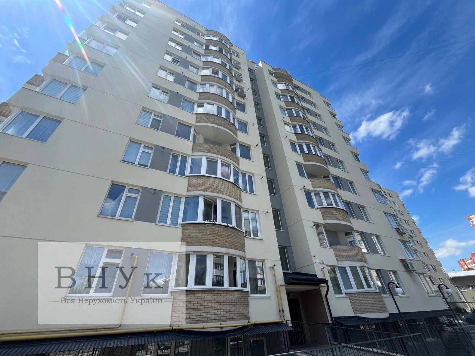 Apartments for sale. 2 rooms, 72 m², 7th floor/9 floors. Troleybusna vul., Ternopil. 
