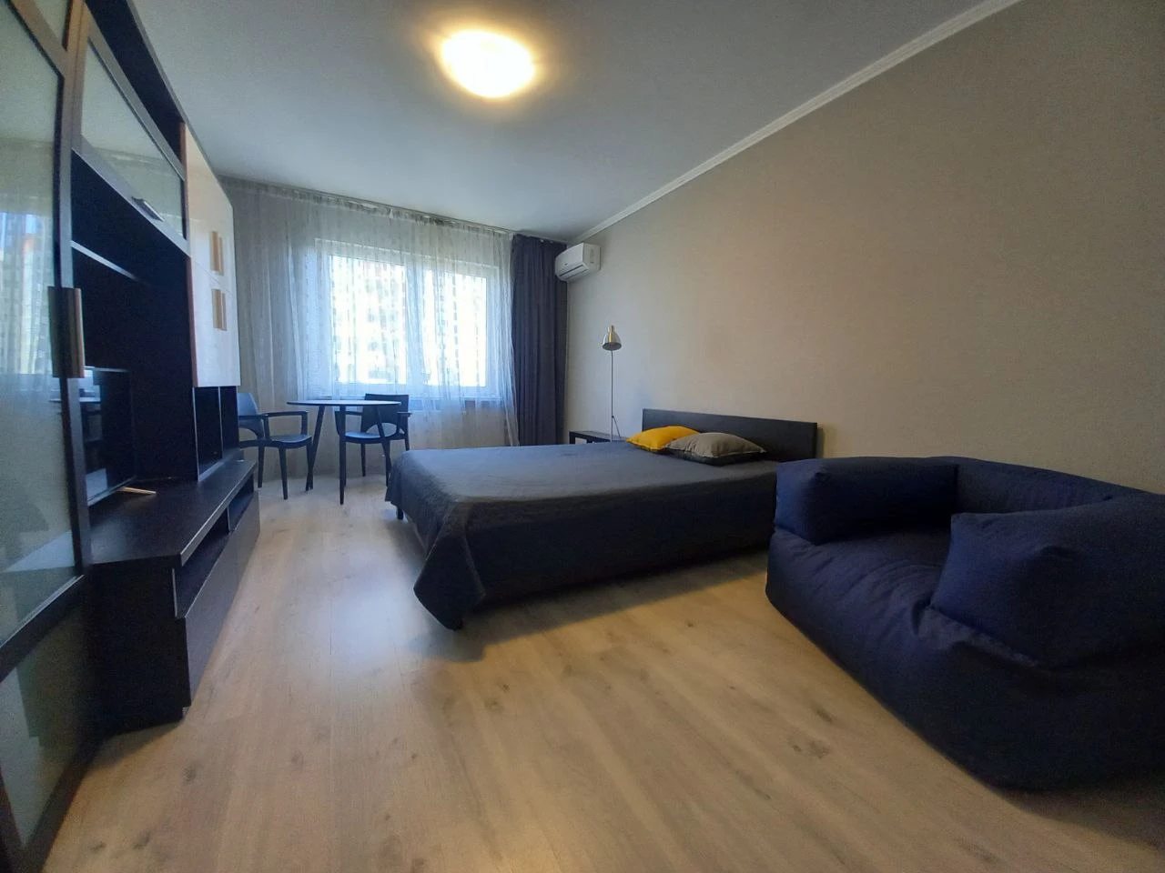 Apartment for rent. 1 room, 43 m², 21 floor/25 floors. 2, Doncya Mihayla 2, Kyiv. 