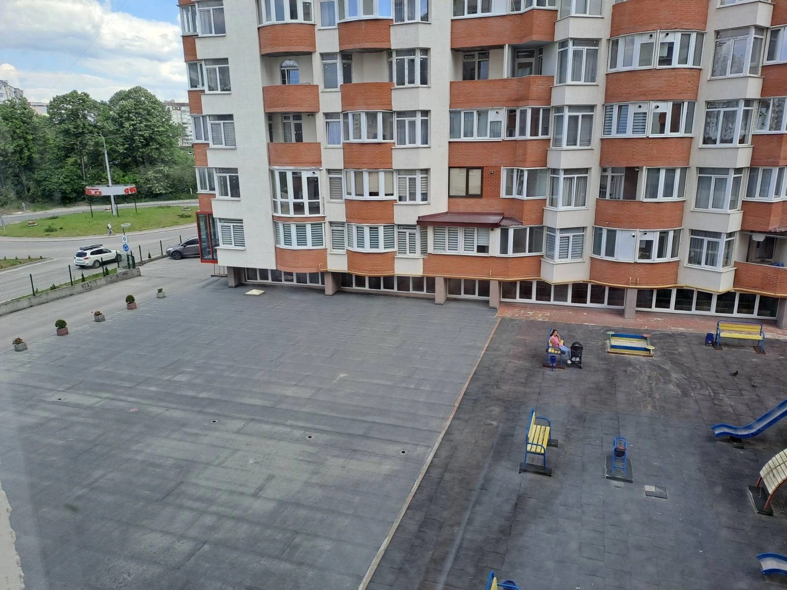 Apartments for sale 2 rooms, 70 m², 3rd fl./11 floors. Бам, Ternopil. 