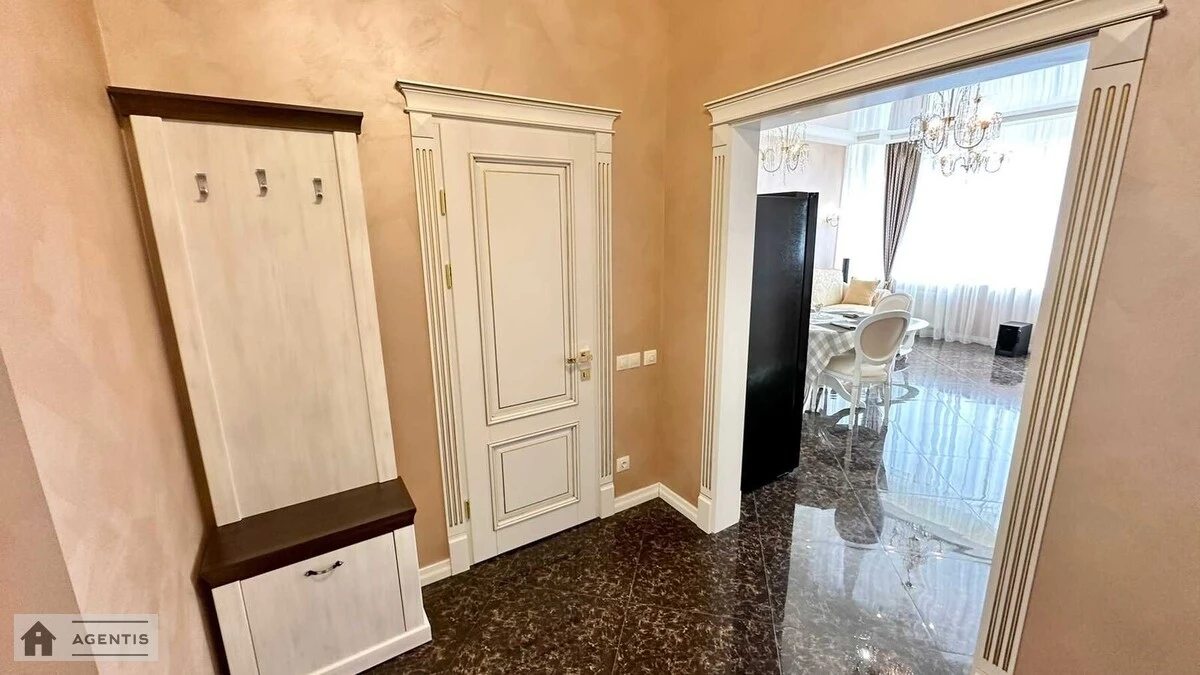 Сдам квартиру 2 комнаты, 60 m², 7 эт./23 этажа. 14, Днепровская набережная 14, Киев. 