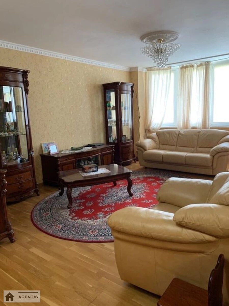 Apartment for rent 4 rooms, 133 m², 8th fl./16 floors. Holosiyivskyy rayon, Kyiv. 