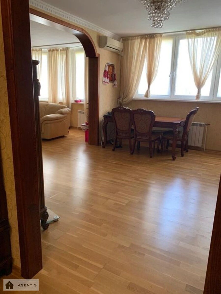 Apartment for rent 4 rooms, 133 m², 8th fl./16 floors. Holosiyivskyy rayon, Kyiv. 