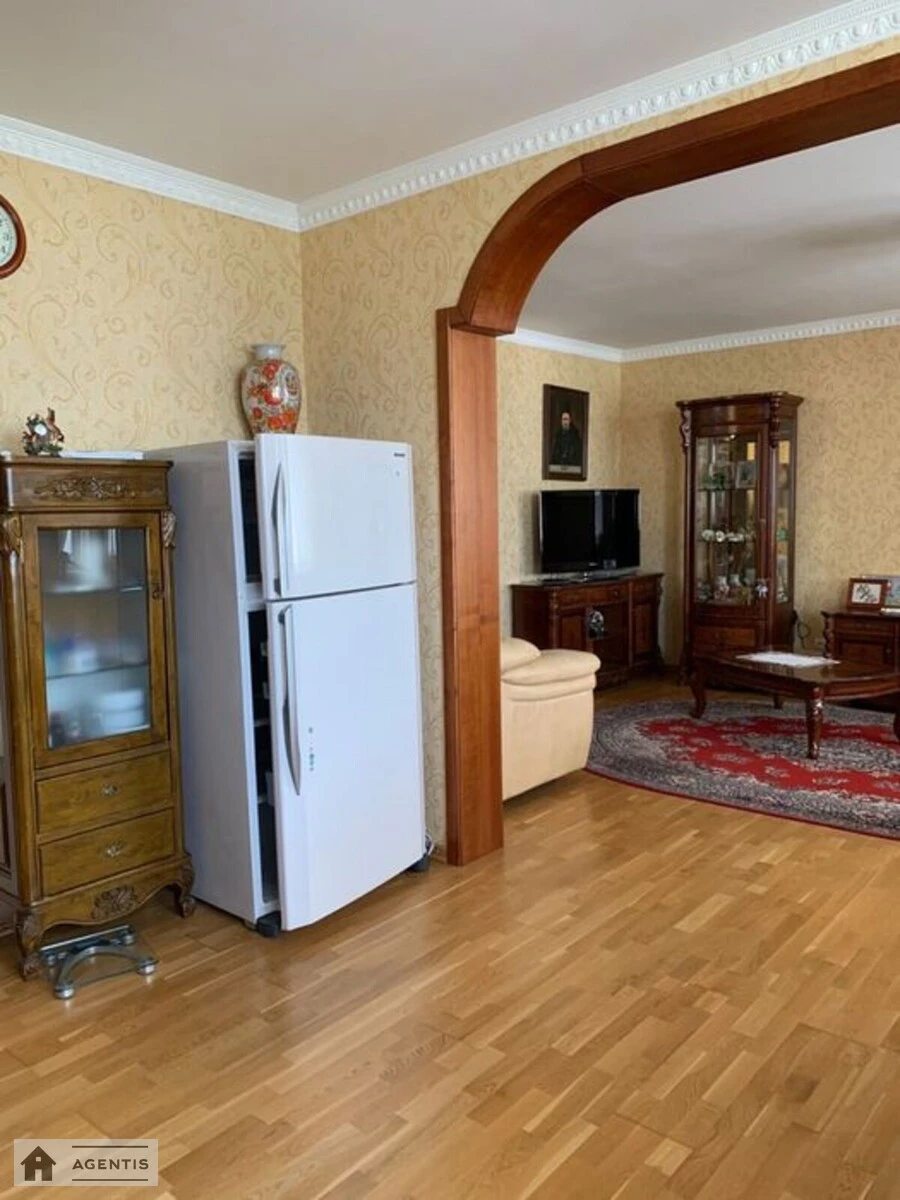 Apartment for rent 4 rooms, 133 m², 8th fl./16 floors. Holosiyivskyy rayon, Kyiv. 