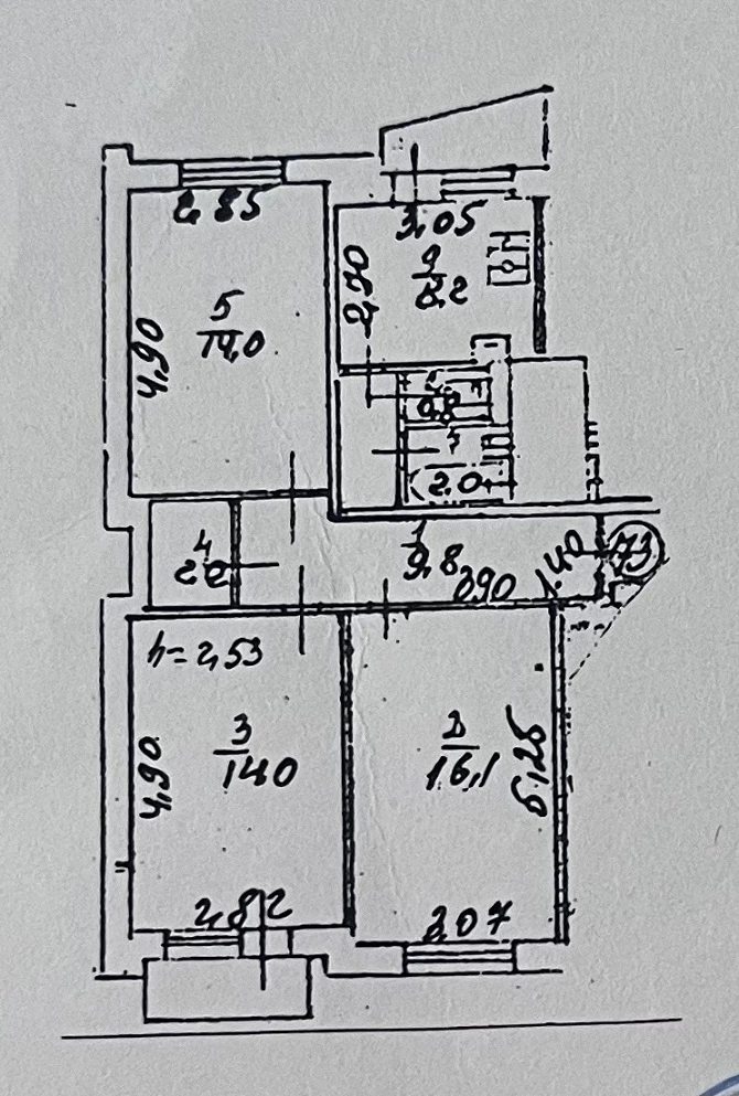 Ул. П. Кулиша, 15. Ст. м. Левобережная. Срочная продажа 3- комн. кв!