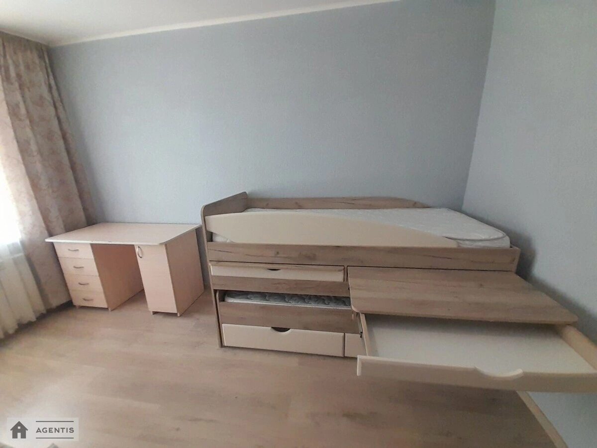 Здам квартиру 2 кімнати, 51 m², 4 пов./9 поверхів. Георгія Гонгадзе просп., Київ. 