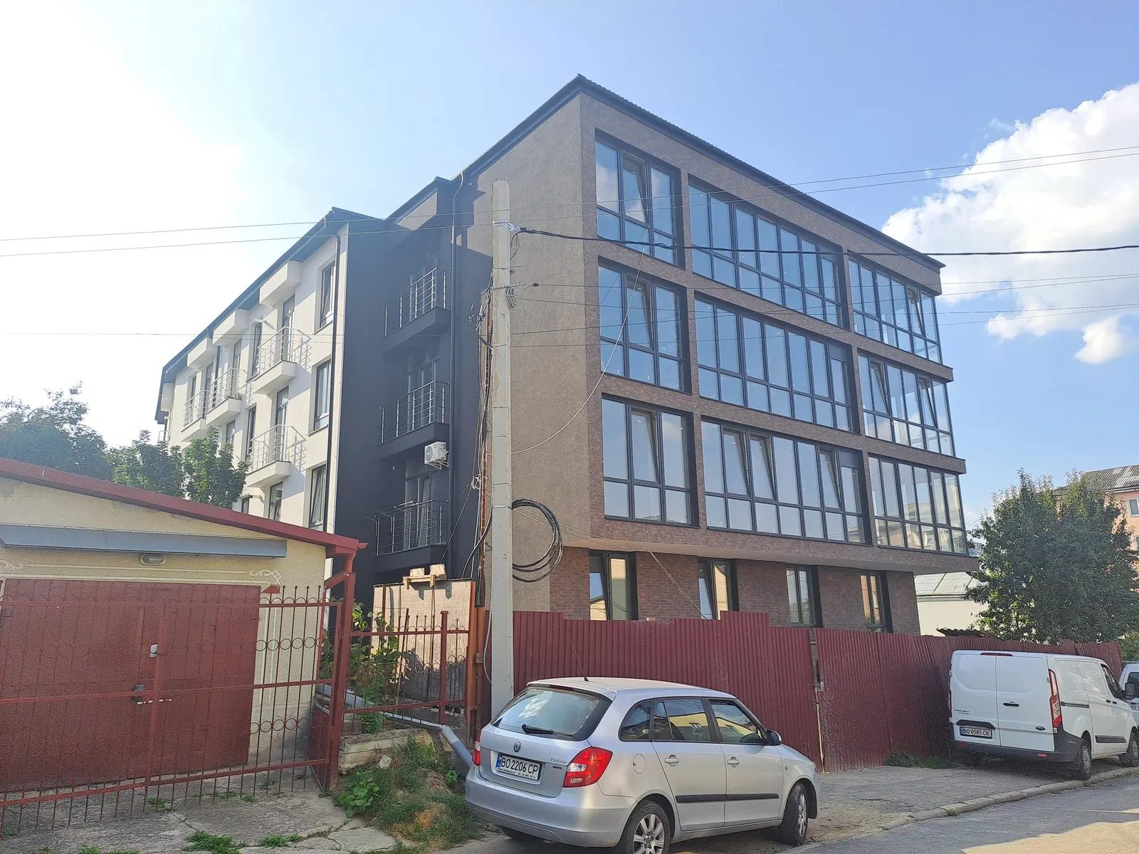 Продаж квартири 2 кімнати, 55 m², 1 пов./4 поверхи. Дружба, Тернопіль. 