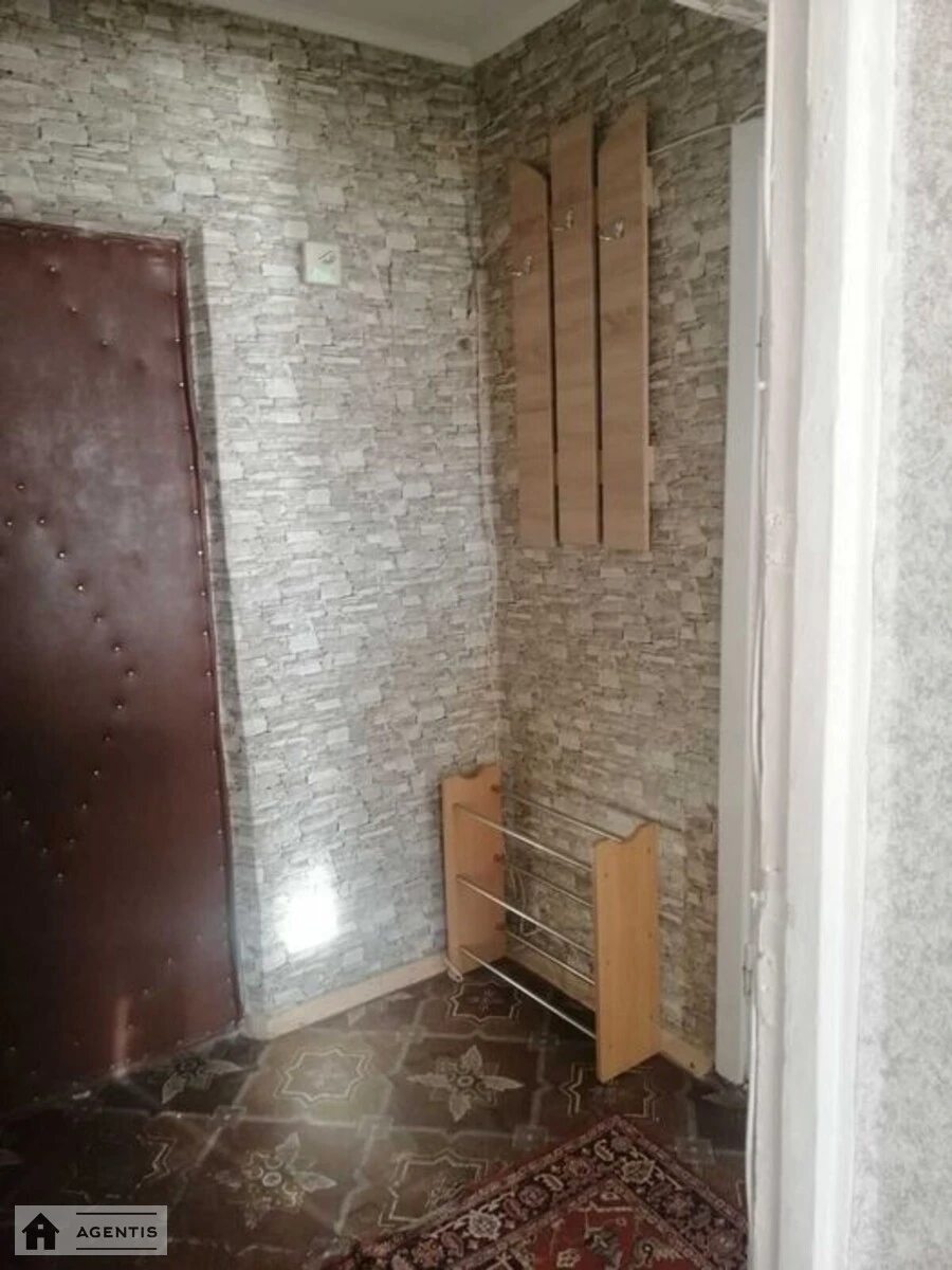 Здам квартиру 1 кімната, 34 m², 6 пов./9 поверхів. Докучаєвська, Київ. 