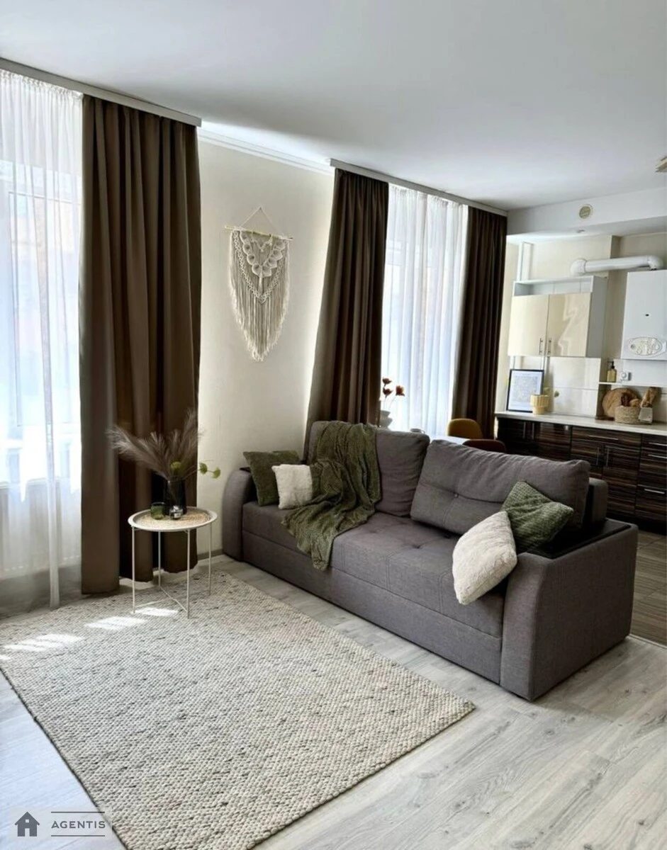 Apartment for rent 1 room, 47 m², 3rd fl./5 floors. Byshivskiy, Kyiv. 