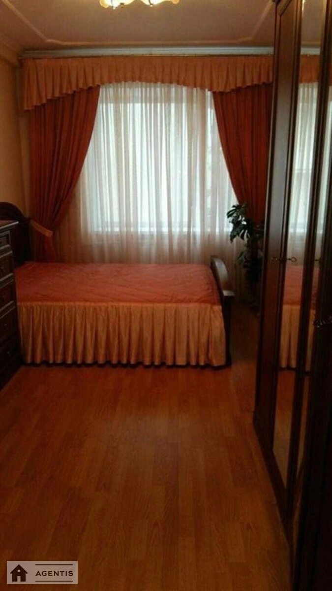 Apartment for rent 2 rooms, 48 m², 3rd fl./9 floors. 81, Oleksiya Tykhoho vul. Vyborzka, Kyiv. 