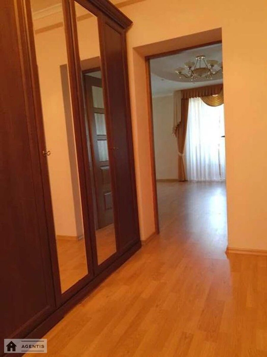 Apartment for rent 2 rooms, 48 m², 3rd fl./9 floors. 81, Oleksiya Tykhoho vul. Vyborzka, Kyiv. 