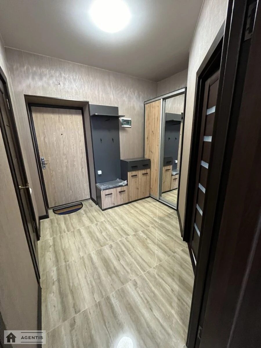 Здам квартиру 1 кімната, 37 m², 1 пов./4 поверхи. Соборна , Софіївська Борщагівка. 