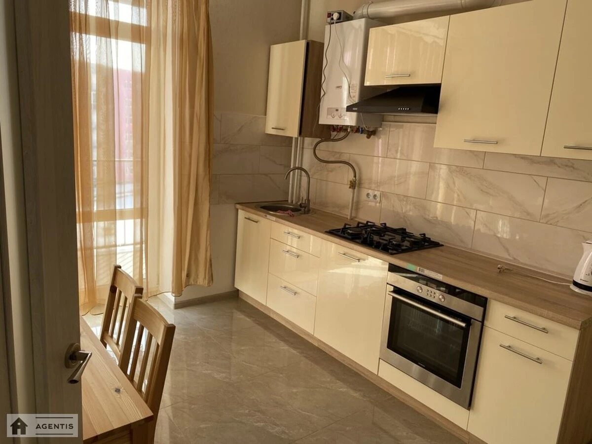 Apartment for rent 1 room, 30 m², 4th fl./6 floors. 103, Soborna vul., Kyiv. 