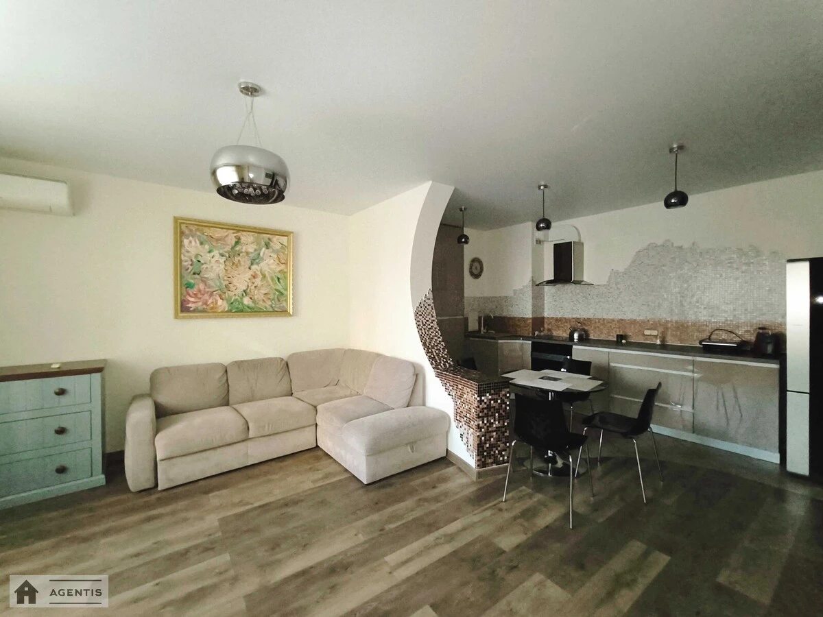 Apartment for rent 2 rooms, 71 m², 7th fl./23 floors. 19, Dniprovs'ka embankment 19, Kyiv. 