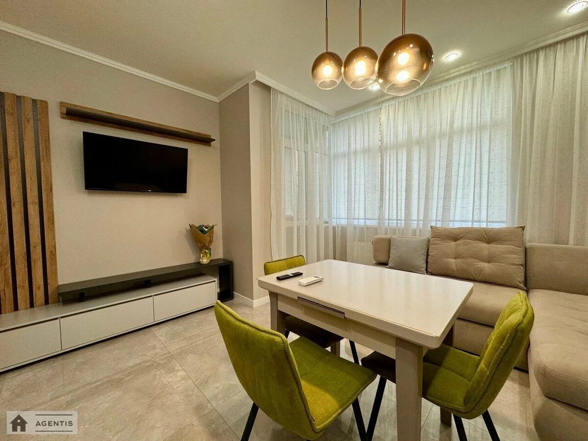 Apartment for rent 2 rooms, 50 m², 4th fl./25 floors. 16, Osvity 16, Kyiv. 