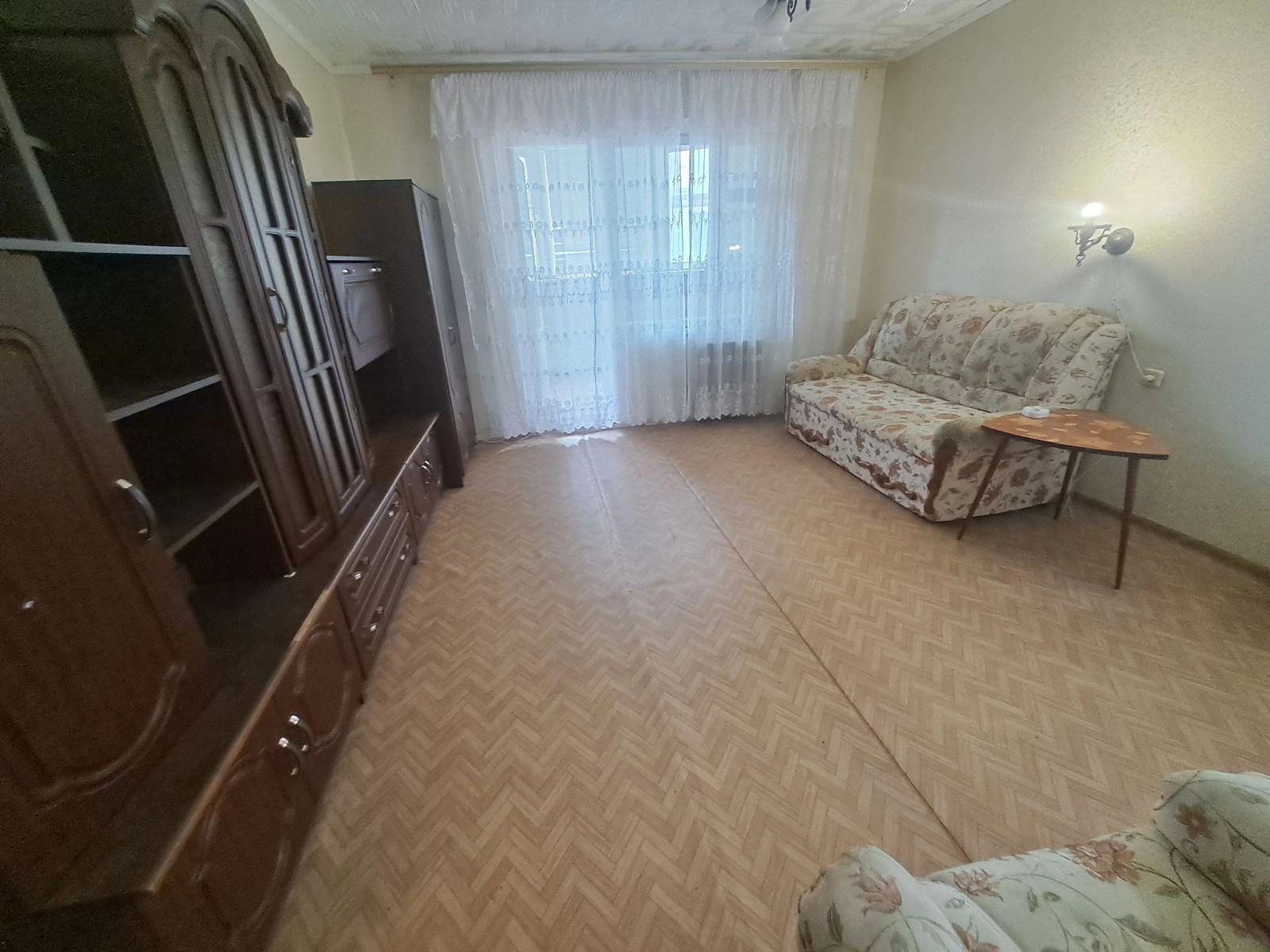 Apartments for sale 1 room, 43 m², 12th fl./16 floors. 10, Zhukova Marshala pr., Odesa. 