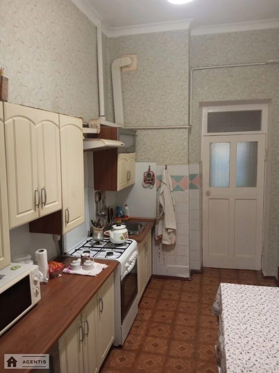 Здам квартиру 2 кімнати, 46 m², 5 пов./5 поверхів. Солом’янський район, Київ. 