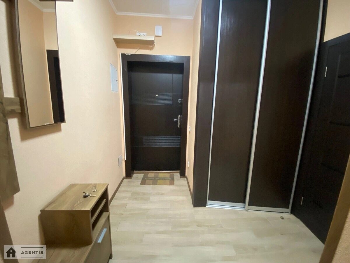 Сдам квартиру 1 комната, 43 m², 24 эт./25 этажей. 3, Олени Пчілки вул., Киев. 