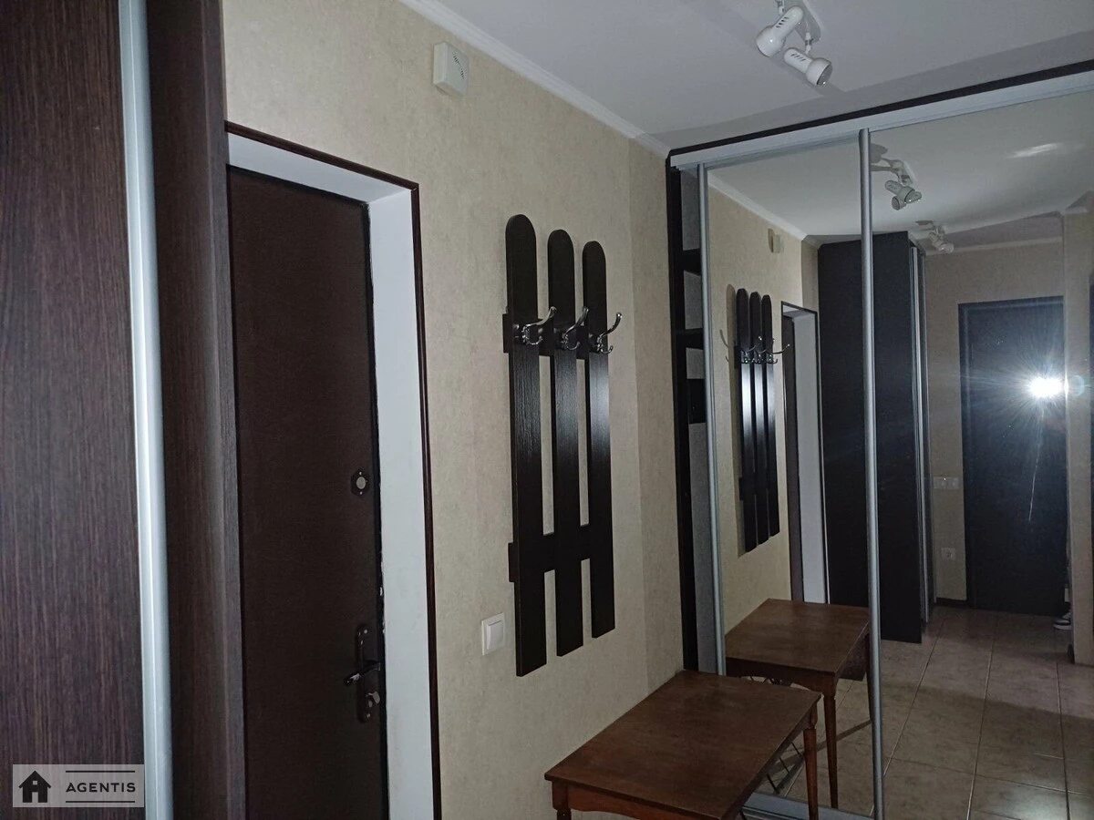 Здам квартиру 1 кімната, 36 m², 3 пов./16 поверхів. 9, Зої Гайдай вул., Київ. 