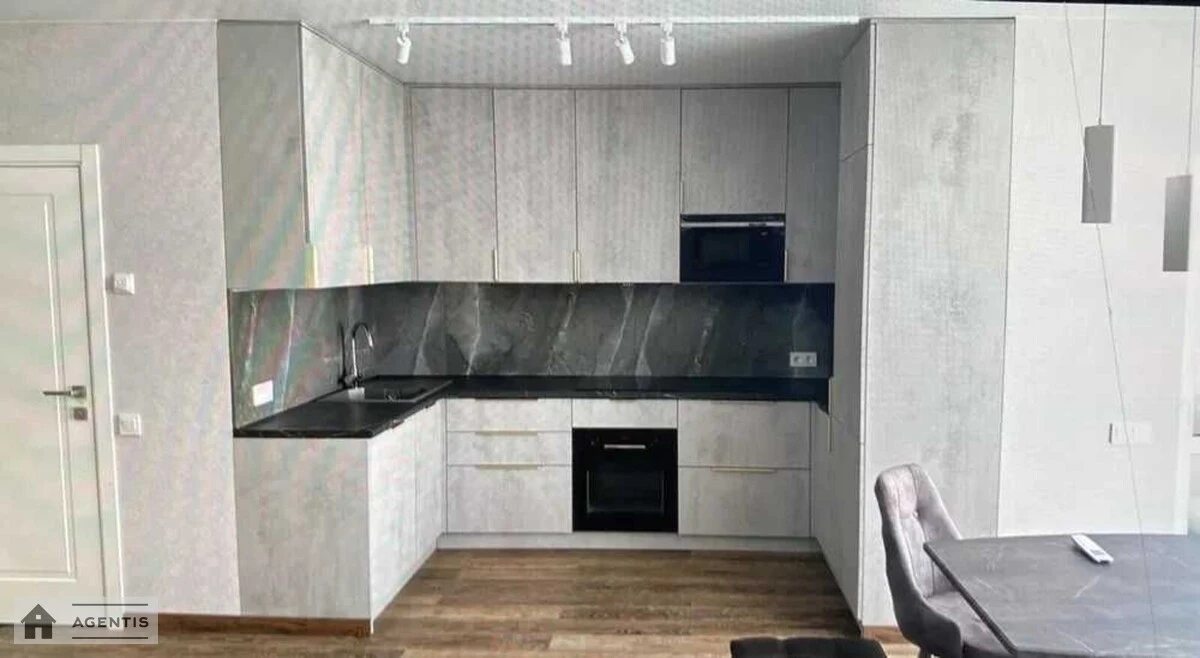 Здам квартиру 2 кімнати, 60 m², 14 пов./25 поверхів. Микільсько-Слобідська, Київ. 