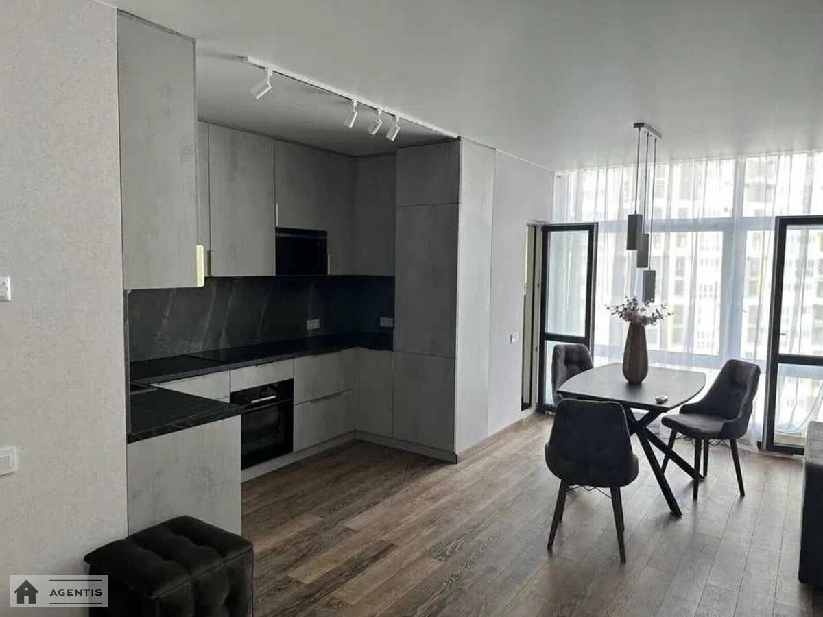 Сдам квартиру 2 комнаты, 60 m², 14 эт./25 этажей. Никольско-Слободская, Киев. 