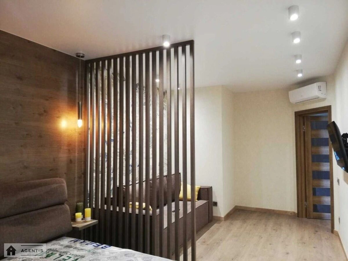 Apartment for rent 1 room, 49 m², 22nd fl./26 floors. Knyazya Romana Mstyslavycha
, Kyiv. 