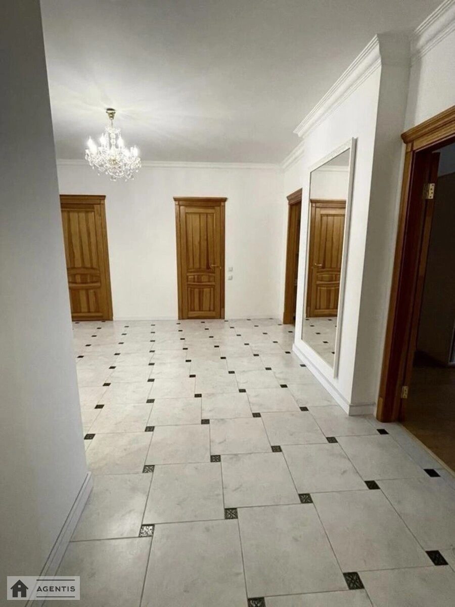 Apartment for rent 3 rooms, 130 m², 22nd fl./22 floors. 22, Anny Akhmatovoyi vul., Kyiv. 