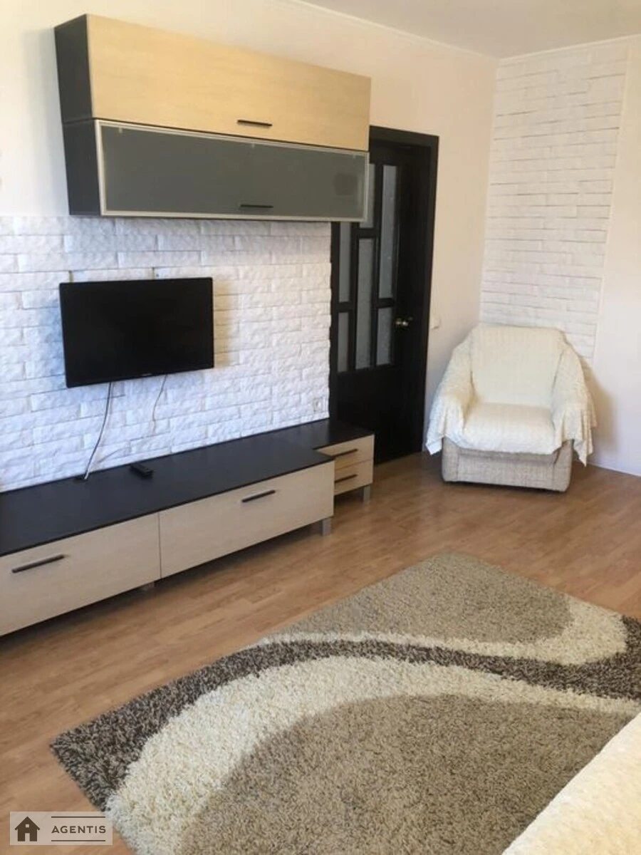 Здам квартиру 3 кімнати, 76 m², 14 пов./16 поверхів. 36, Вацлава Гавела бульв. (Івана Лепсе), Київ. 