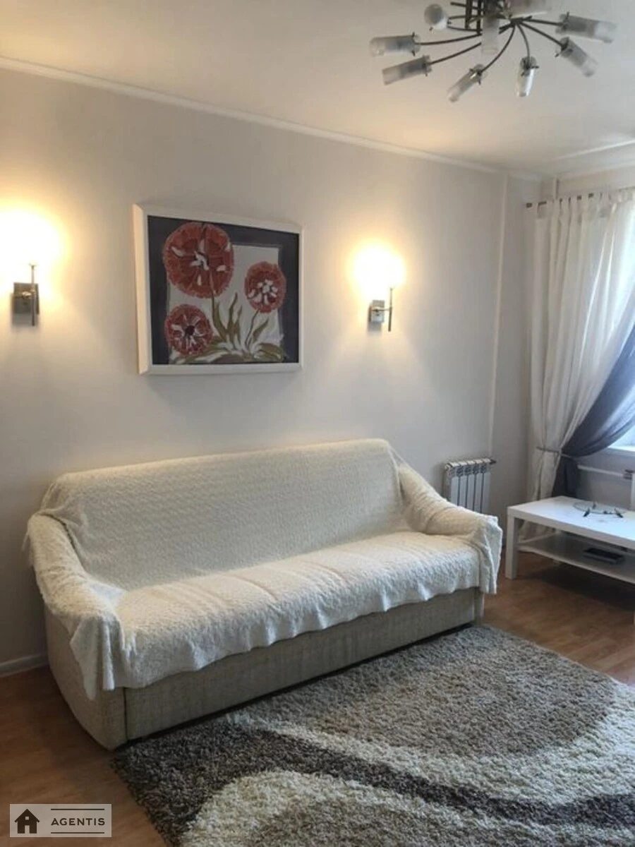 Apartment for rent 3 rooms, 76 m², 14th fl./16 floors. 36, Vatslava Havela bulv. Ivana Lepse, Kyiv. 