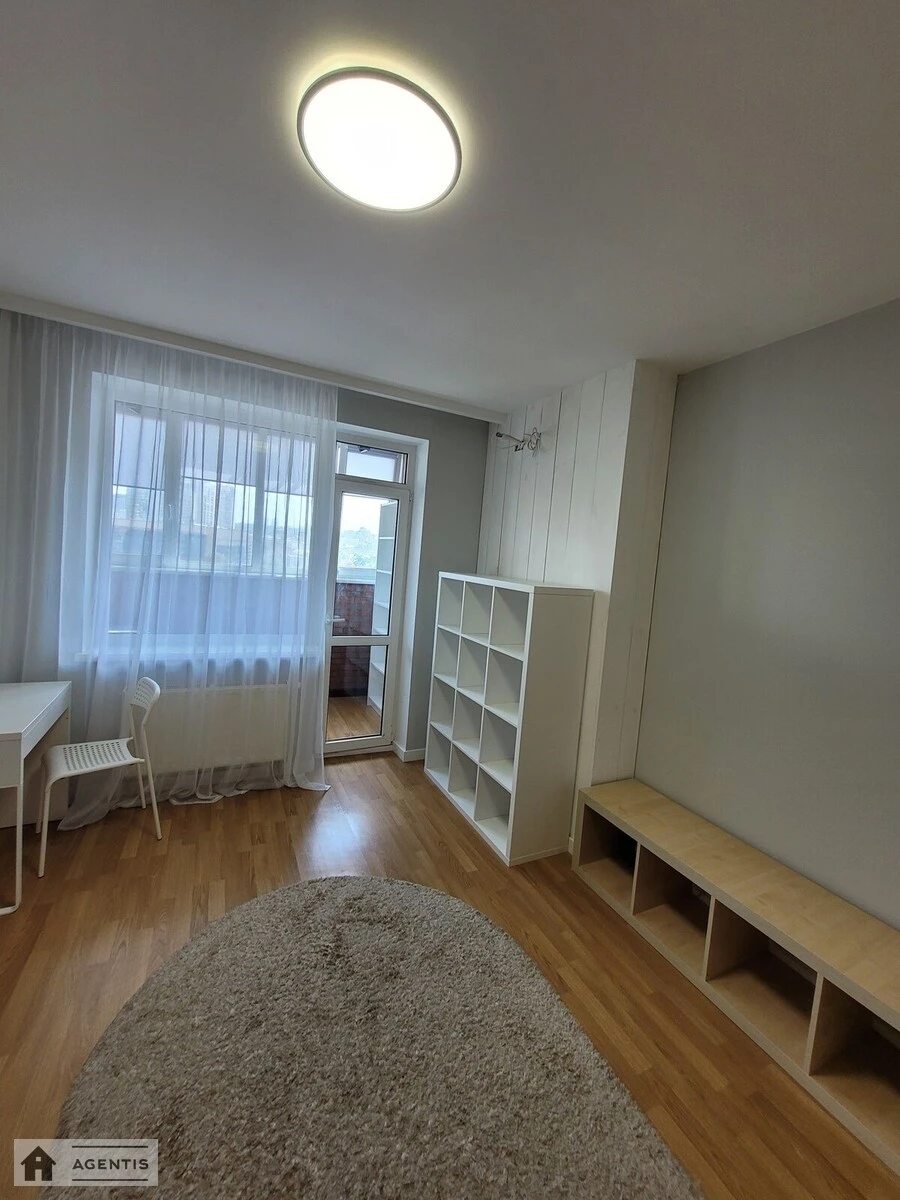 Apartment for rent 2 rooms, 70 m², 7th fl./33 floors. 5, Beresteyskyy prosp. Peremohy, Kyiv. 