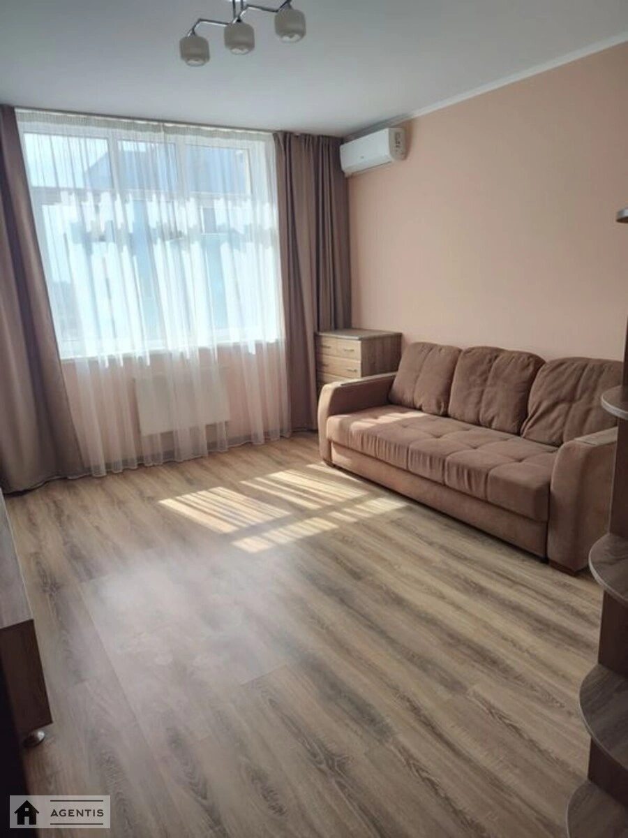 Apartment for rent 1 room, 42 m², 16th fl./25 floors. 16, Voskresenska 16, Kyiv. 