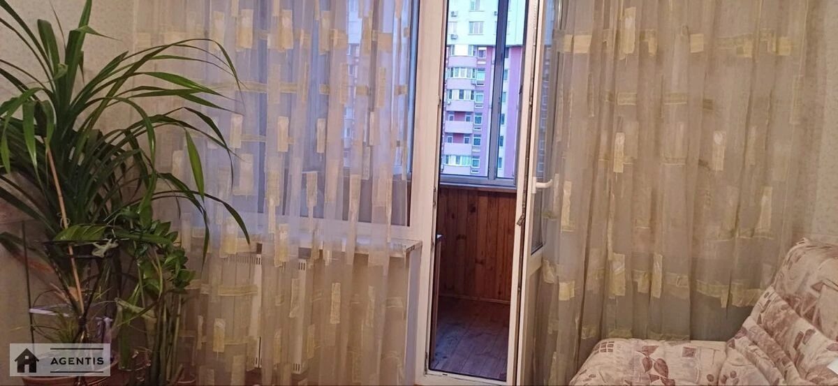 Apartment for rent 2 rooms, 66 m², 10th fl./18 floors. 12, Fedora Ernsta vul., Kyiv. 