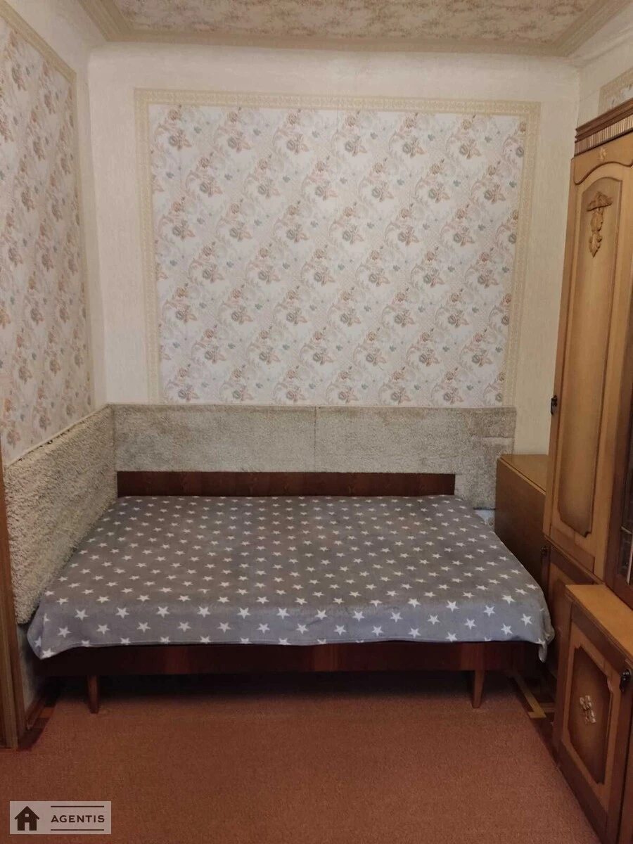 Apartment for rent 1 room, 33 m², 2nd fl./5 floors. 23, Marka Bezruchka vul. Babushkina, Kyiv. 