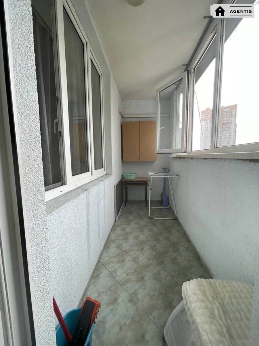 Здам квартиру 1 кімната, 52 m², 6 пов./21 поверх. 4, Бориса Гмирі вул., Київ. 